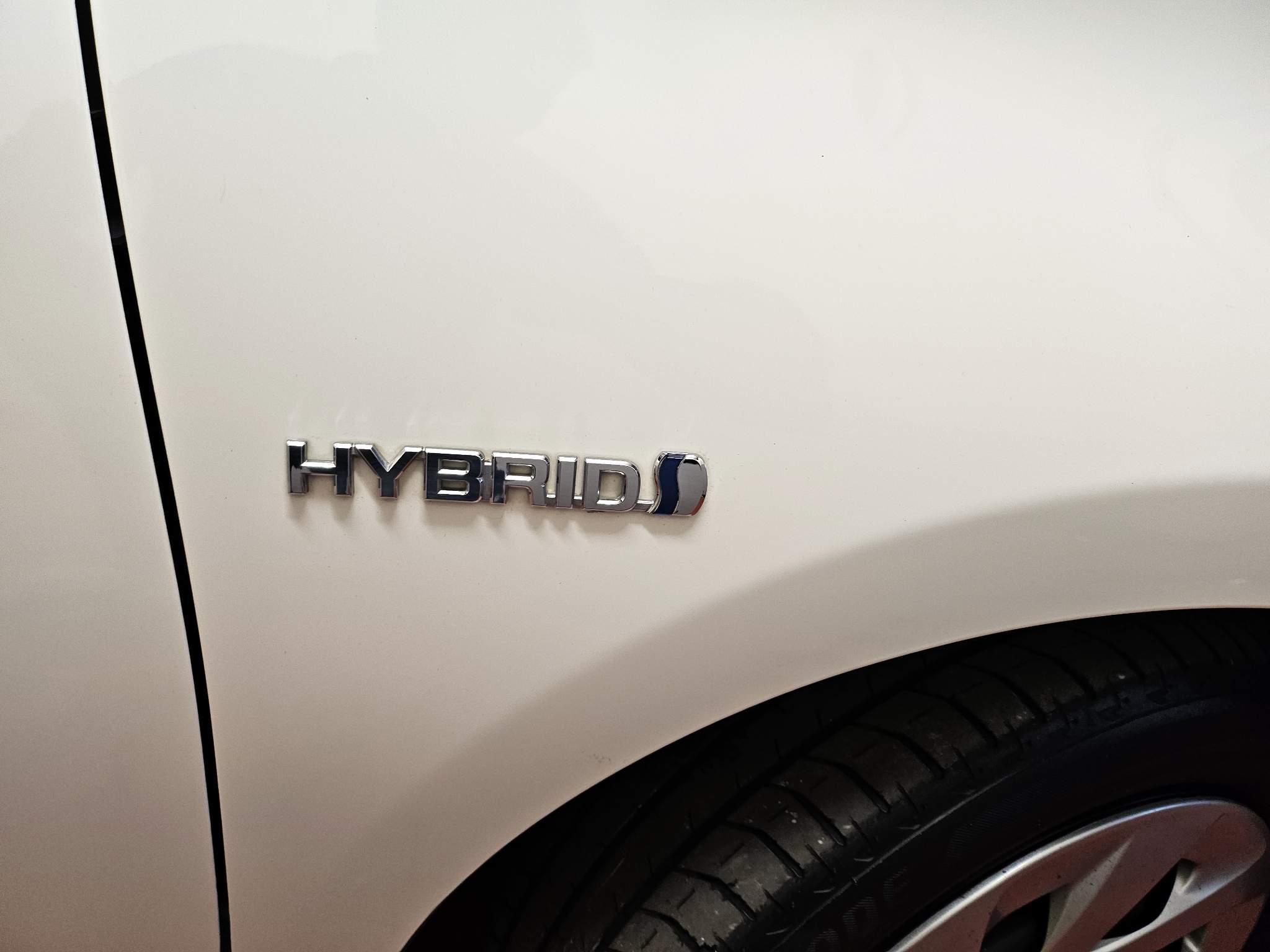 Toyota Yaris - Aqua Hybrid 1.5 VVh-T 5dr Image